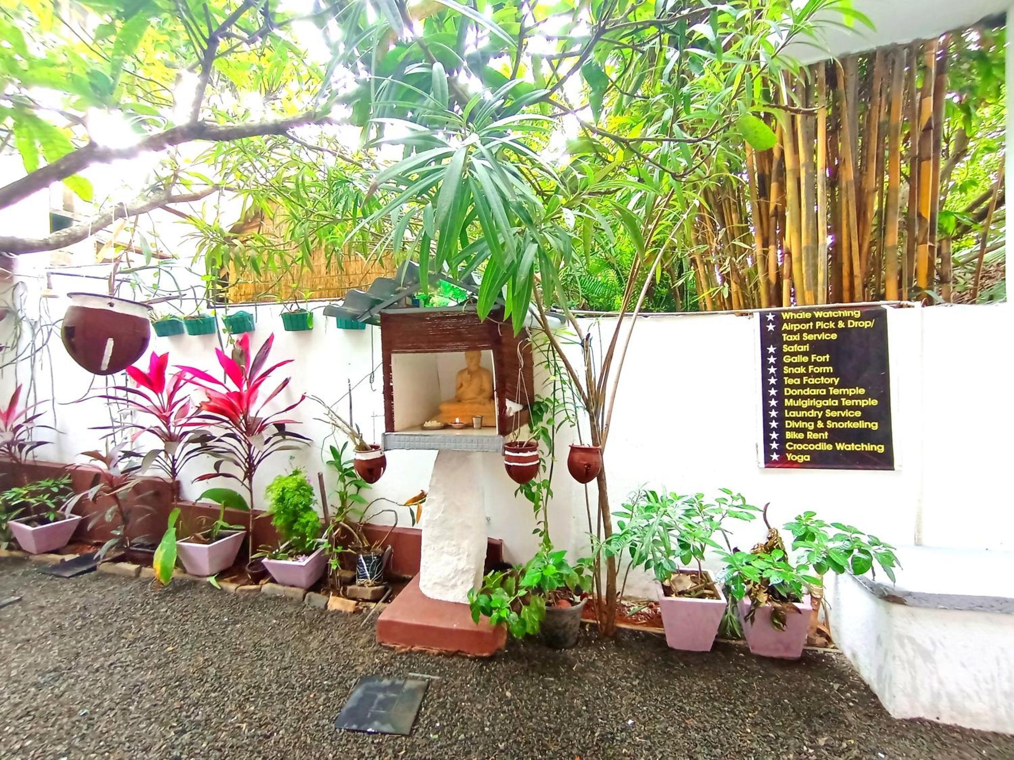 Ramesh Guesthouse ميريسا المظهر الخارجي الصورة
