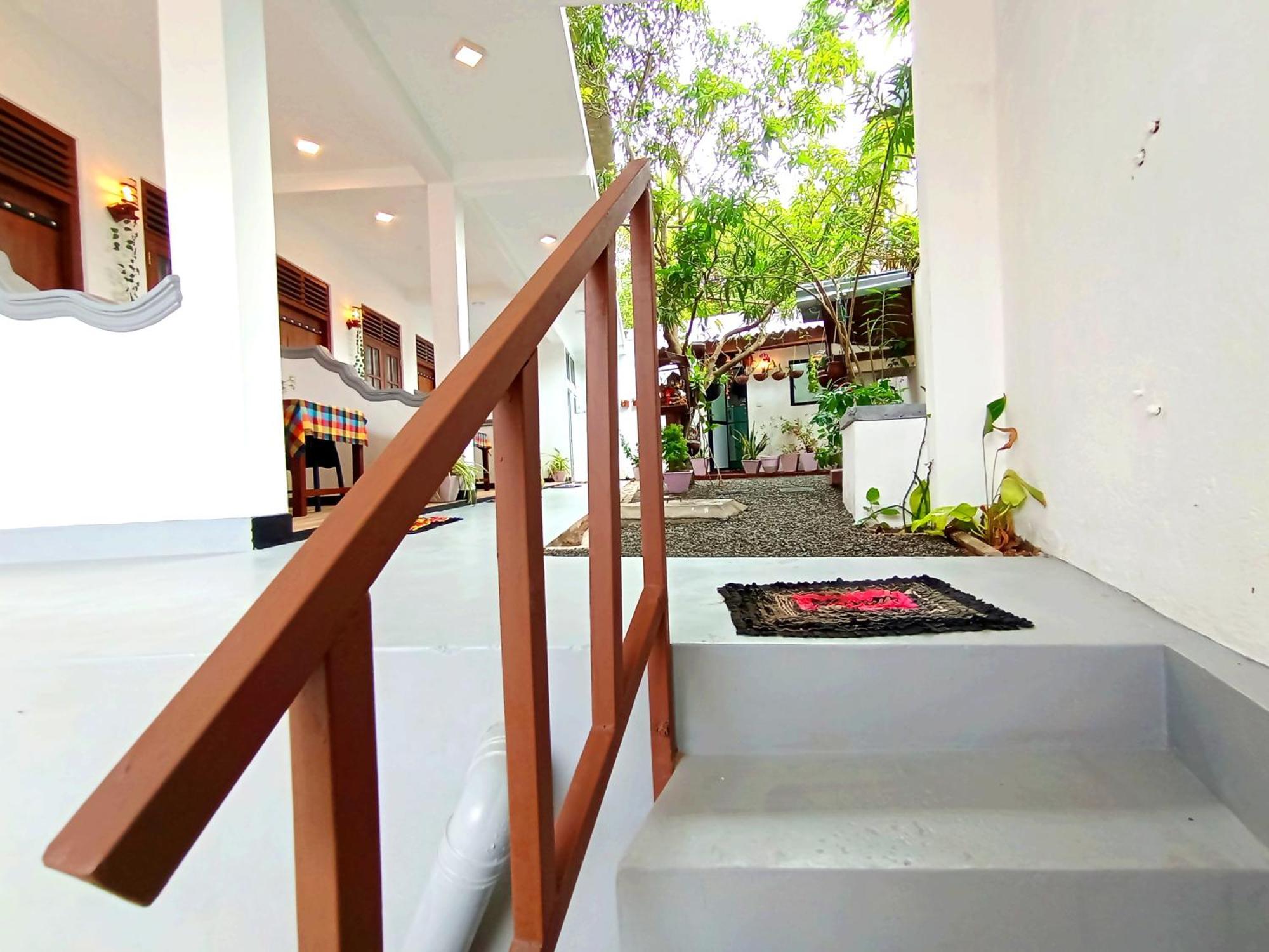 Ramesh Guesthouse ميريسا المظهر الخارجي الصورة